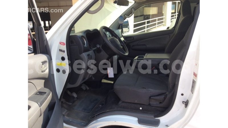 Big with watermark nissan 350z east mah%c3%a9 import dubai 5220