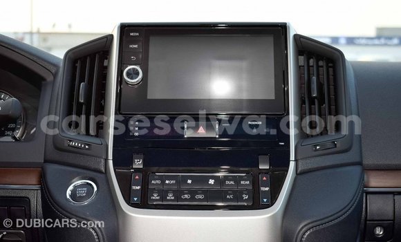 Acheter Import Voiture Toyota Land Cruiser Autre à Import - Dubai, East Mahé Acheter Import Voiture Toyota Land Cruiser Autre à Import - Dubai, East Mahé