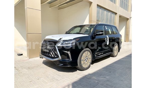 Acheter Import Voiture Lexus LX Noir à Import - Dubai, East Mahé Acheter Import Voiture Lexus LX Noir à Import - Dubai, East Mahé