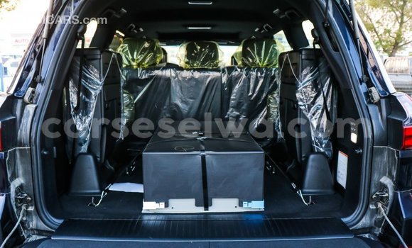 Acheter Import Voiture Lexus LX Bleu à Import - Dubai, East Mahé Acheter Import Voiture Lexus LX Bleu à Import - Dubai, East Mahé