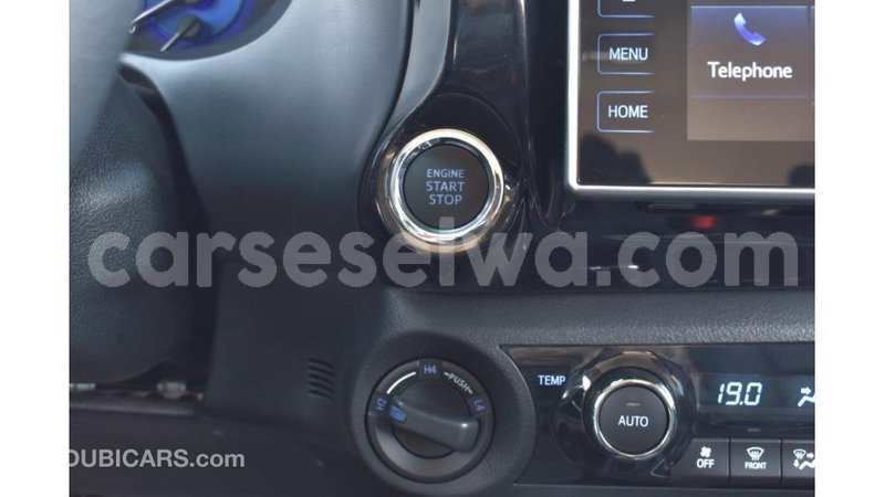 Big with watermark toyota hilux east mah%c3%a9 import dubai 5236