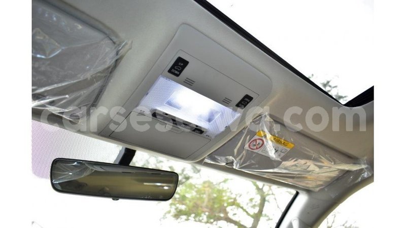 Big with watermark toyota land cruiser east mah%c3%a9 import dubai 5240