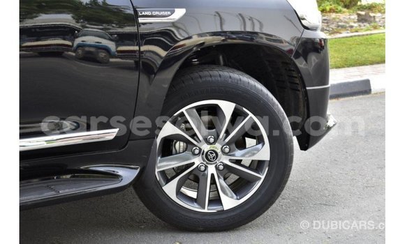 Buy Import Toyota Land Cruiser Black Car in Import - Dubai in East Mahé Buy Import Toyota Land Cruiser Black Car in Import - Dubai in East Mahé