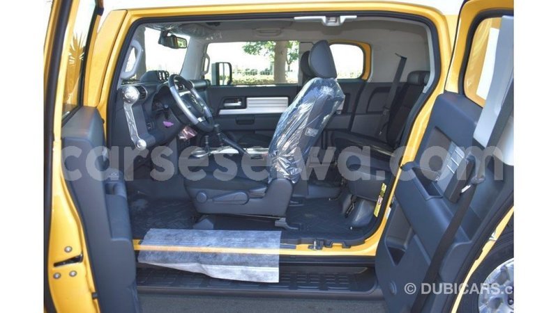 Big with watermark toyota fj cruiser east mah%c3%a9 import dubai 5242