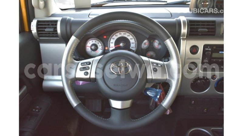 Big with watermark toyota fj cruiser east mah%c3%a9 import dubai 5242