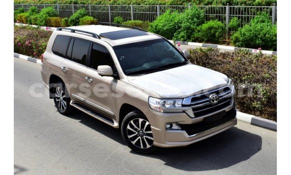Buy Import Toyota Land Cruiser Other Car in Import - Dubai in East Mahé Buy Import Toyota Land Cruiser Other Car in Import - Dubai in East Mahé