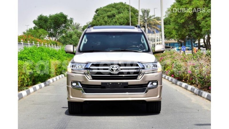 Big with watermark toyota land cruiser east mah%c3%a9 import dubai 5243