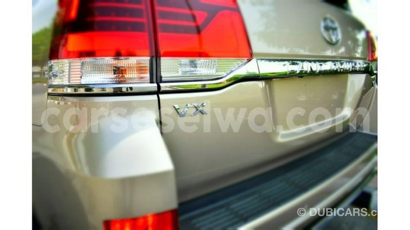Big with watermark toyota land cruiser east mah%c3%a9 import dubai 5243