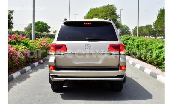 Buy Import Toyota Land Cruiser Other Car in Import - Dubai in East Mahé Buy Import Toyota Land Cruiser Other Car in Import - Dubai in East Mahé