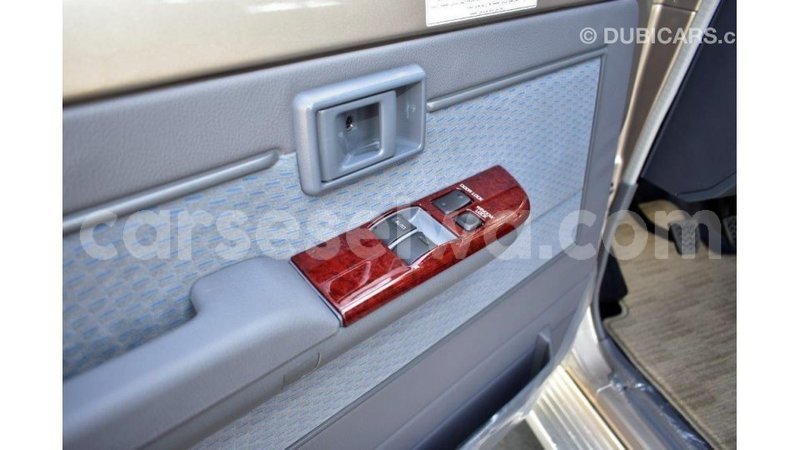 Big with watermark toyota land cruiser east mah%c3%a9 import dubai 5244