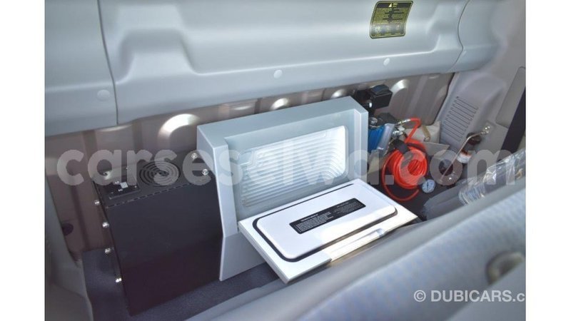 Big with watermark toyota land cruiser east mah%c3%a9 import dubai 5244