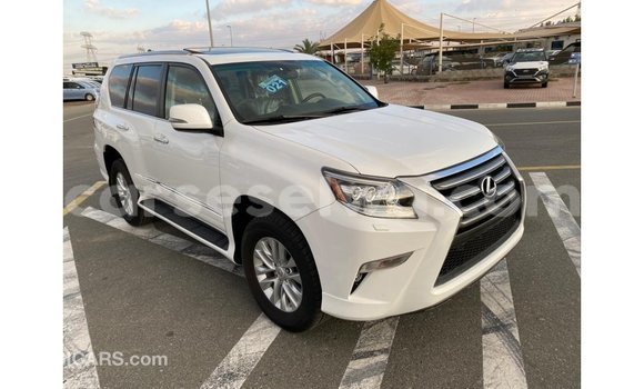 Acheter Import Voiture Lexus GX Blanc à Import - Dubai, East Mahé Acheter Import Voiture Lexus GX Blanc à Import - Dubai, East Mahé