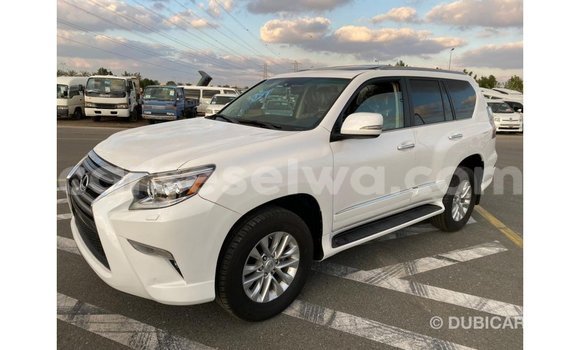 Acheter Import Voiture Lexus GX Blanc à Import - Dubai, East Mahé Acheter Import Voiture Lexus GX Blanc à Import - Dubai, East Mahé