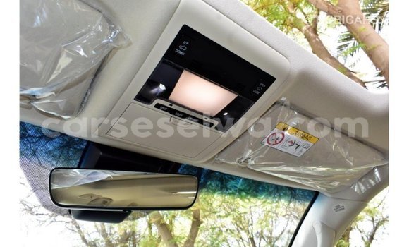 Buy Import Toyota Land Cruiser White Car in Import - Dubai in East Mahé Buy Import Toyota Land Cruiser White Car in Import - Dubai in East Mahé