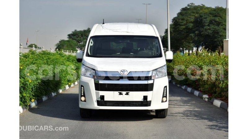 Big with watermark toyota hiace east mah%c3%a9 import dubai 5248
