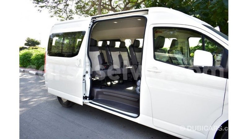 Big with watermark toyota hiace east mah%c3%a9 import dubai 5248