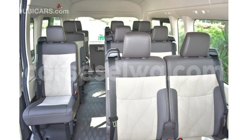 Big with watermark toyota hiace east mah%c3%a9 import dubai 5248