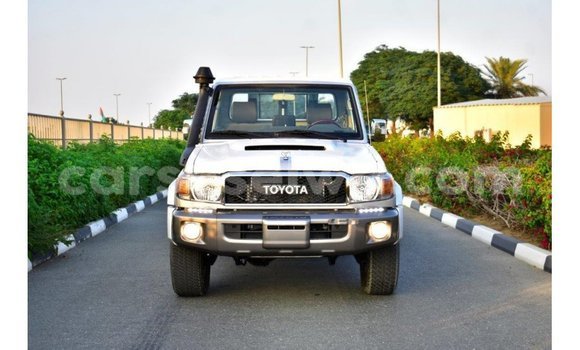 Buy Import Toyota Land Cruiser Other Car in Import - Dubai in East Mahé Buy Import Toyota Land Cruiser Other Car in Import - Dubai in East Mahé
