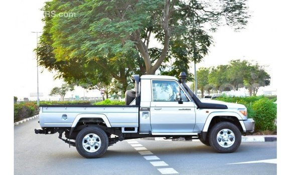 Buy Import Toyota Land Cruiser Other Car in Import - Dubai in East Mahé Buy Import Toyota Land Cruiser Other Car in Import - Dubai in East Mahé
