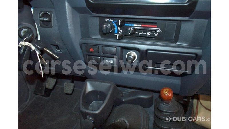 Big with watermark toyota land cruiser east mah%c3%a9 import dubai 5249