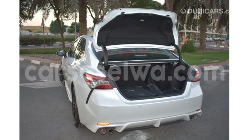 Big with watermark toyota camry east mah%c3%a9 import dubai 5251