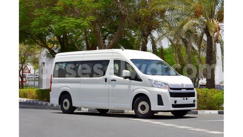 Big with watermark toyota hiace east mah%c3%a9 import dubai 5253