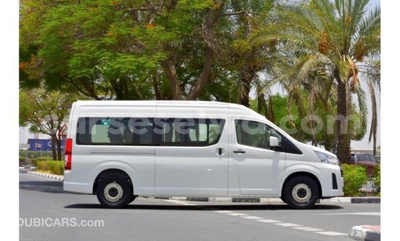 Buy Import Toyota Hiace White Car in Import - Dubai in East Mahé Buy Import Toyota Hiace White Car in Import - Dubai in East Mahé