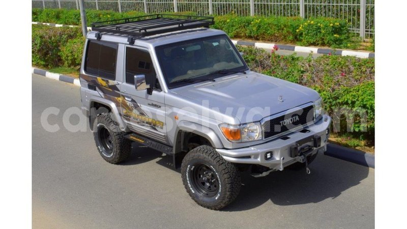 Big with watermark toyota land cruiser east mah%c3%a9 import dubai 5254