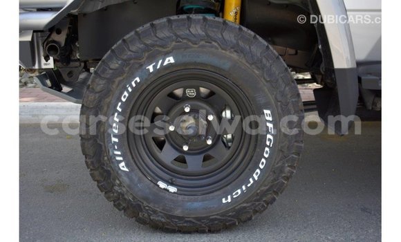 Buy Import Toyota Land Cruiser Other Car in Import - Dubai in East Mahé Buy Import Toyota Land Cruiser Other Car in Import - Dubai in East Mahé