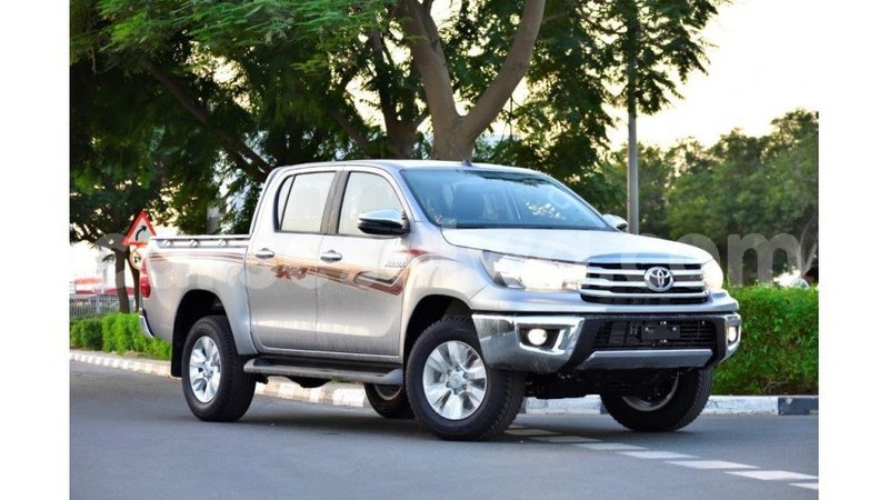 Big with watermark toyota hilux east mah%c3%a9 import dubai 5255