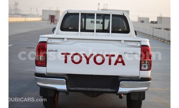 Buy Import Toyota Hilux White Car in Import - Dubai in East Mahé Buy Import Toyota Hilux White Car in Import - Dubai in East Mahé