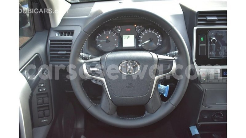 Big with watermark toyota prado east mah%c3%a9 import dubai 5258