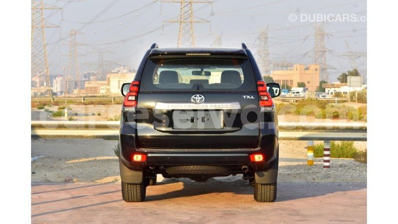 Big with watermark toyota prado east mah%c3%a9 import dubai 5258