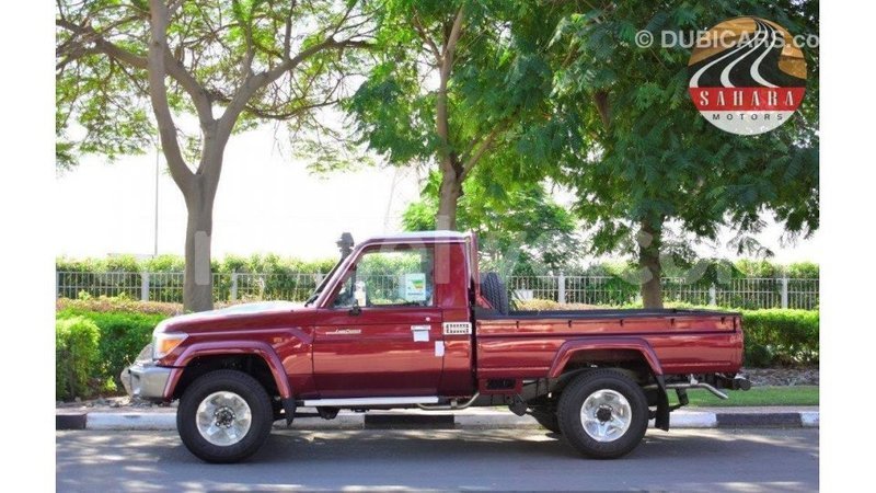 Big with watermark toyota land cruiser east mah%c3%a9 import dubai 5259