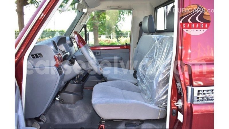 Big with watermark toyota land cruiser east mah%c3%a9 import dubai 5259