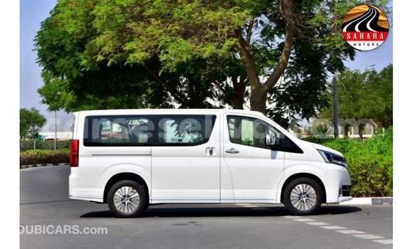 Buy Import Toyota Granvia White Car in Import - Dubai in East Mahé Buy Import Toyota Granvia White Car in Import - Dubai in East Mahé