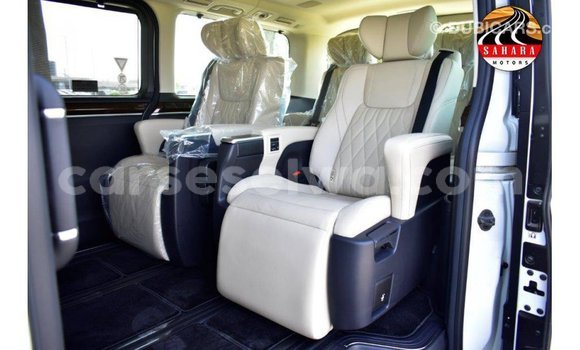 Buy Import Toyota Granvia White Car in Import - Dubai in East Mahé Buy Import Toyota Granvia White Car in Import - Dubai in East Mahé