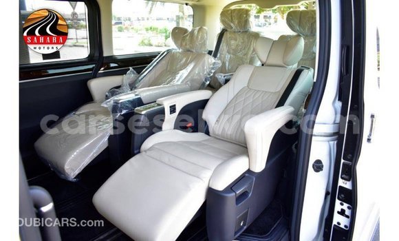 Buy Import Toyota Granvia White Car in Import - Dubai in East Mahé Buy Import Toyota Granvia White Car in Import - Dubai in East Mahé
