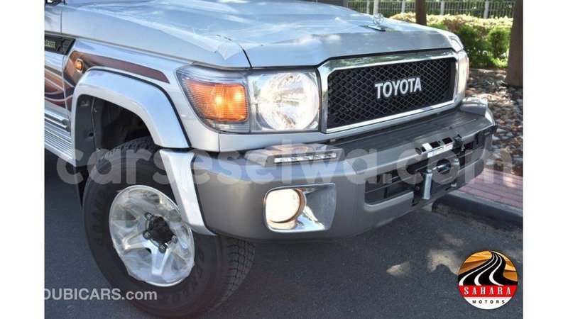 Big with watermark toyota land cruiser east mah%c3%a9 import dubai 5264