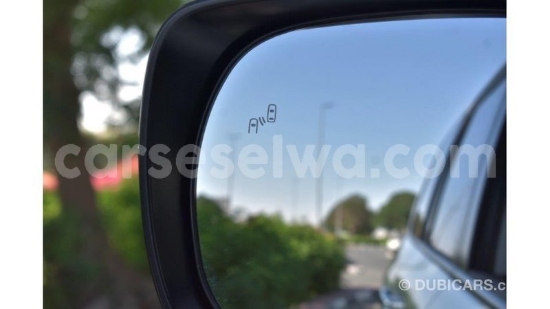 Big with watermark toyota land cruiser east mah%c3%a9 import dubai 5265