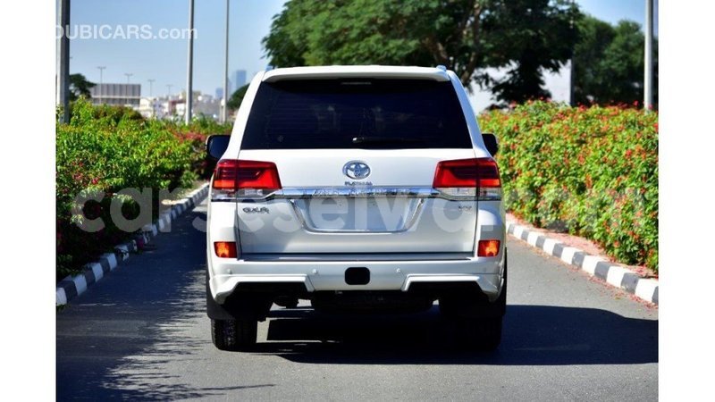 Big with watermark toyota land cruiser east mah%c3%a9 import dubai 5265