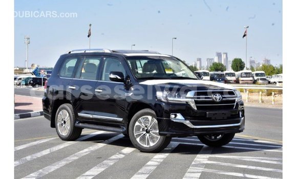 Buy Import Toyota Land Cruiser Black Car in Import - Dubai in East Mahé Buy Import Toyota Land Cruiser Black Car in Import - Dubai in East Mahé