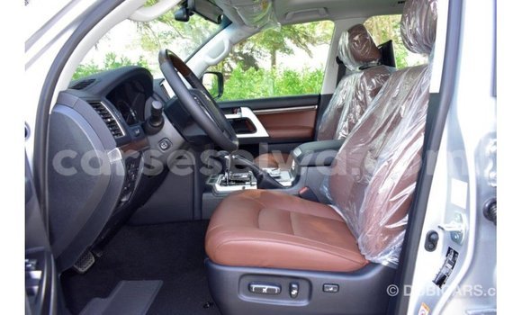 Buy Import Toyota Land Cruiser Other Car in Import - Dubai in East Mahé Buy Import Toyota Land Cruiser Other Car in Import - Dubai in East Mahé