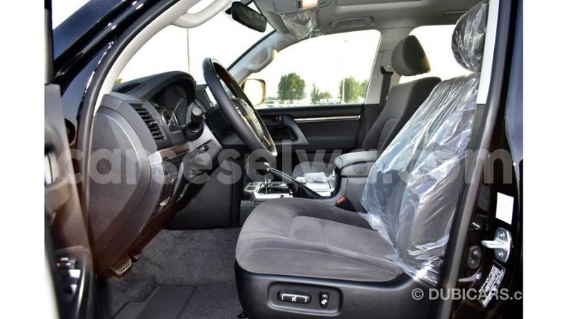 Big with watermark toyota land cruiser east mah%c3%a9 import dubai 5269