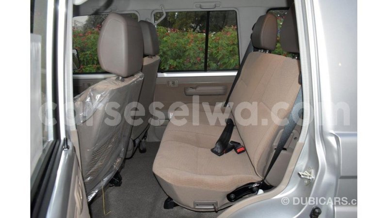 Big with watermark toyota land cruiser east mah%c3%a9 import dubai 5270