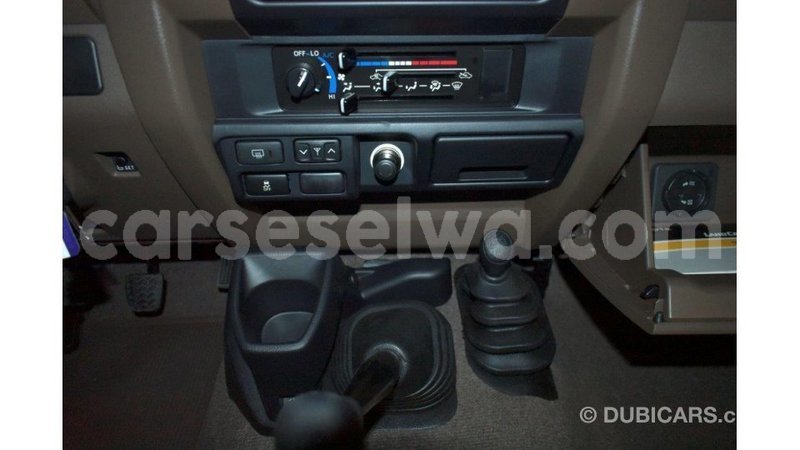 Big with watermark toyota land cruiser east mah%c3%a9 import dubai 5270