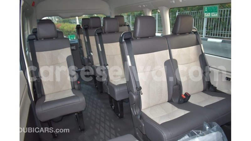 Big with watermark toyota hiace east mah%c3%a9 import dubai 5272