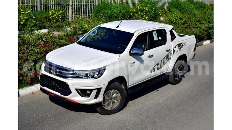 Big with watermark toyota hilux east mah%c3%a9 import dubai 5276