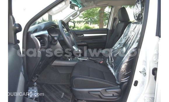 Buy Import Toyota Hilux White Car in Import - Dubai in East Mahé Buy Import Toyota Hilux White Car in Import - Dubai in East Mahé