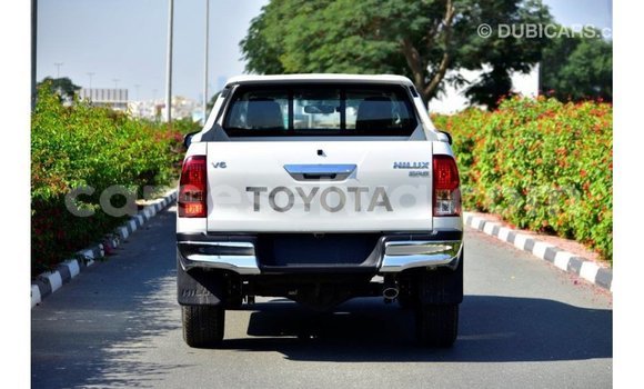 Buy Import Toyota Hilux White Car in Import - Dubai in East Mahé Buy Import Toyota Hilux White Car in Import - Dubai in East Mahé